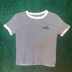 Hollister Womens S crop top sweater black and white